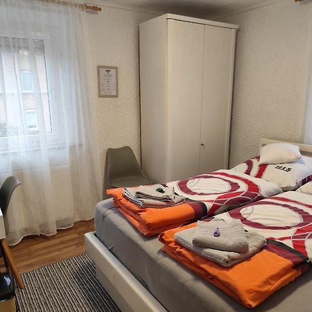 Gaestezimmer Boxenstopp Veitsbronn Extérieur photo