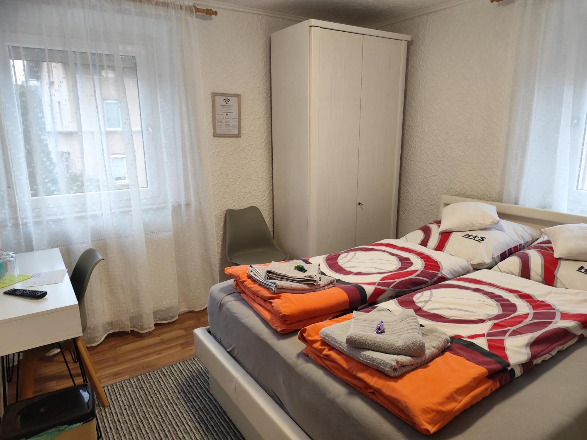 Gaestezimmer Boxenstopp Veitsbronn Extérieur photo